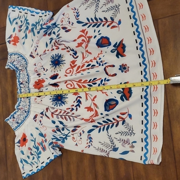 Off shoulder blouse - Picture 10 of 10